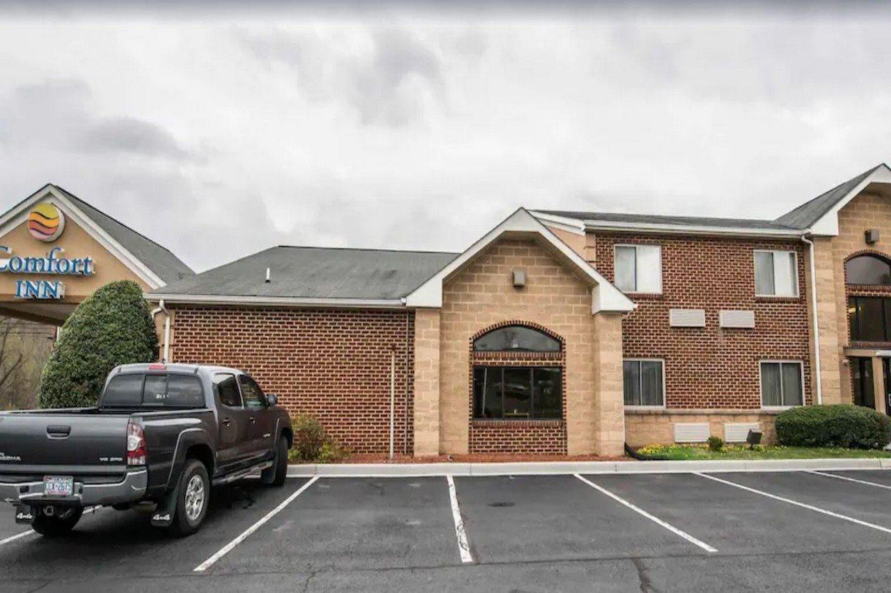 Comfort Inn Atkins-Marion I-81 Экстерьер фото