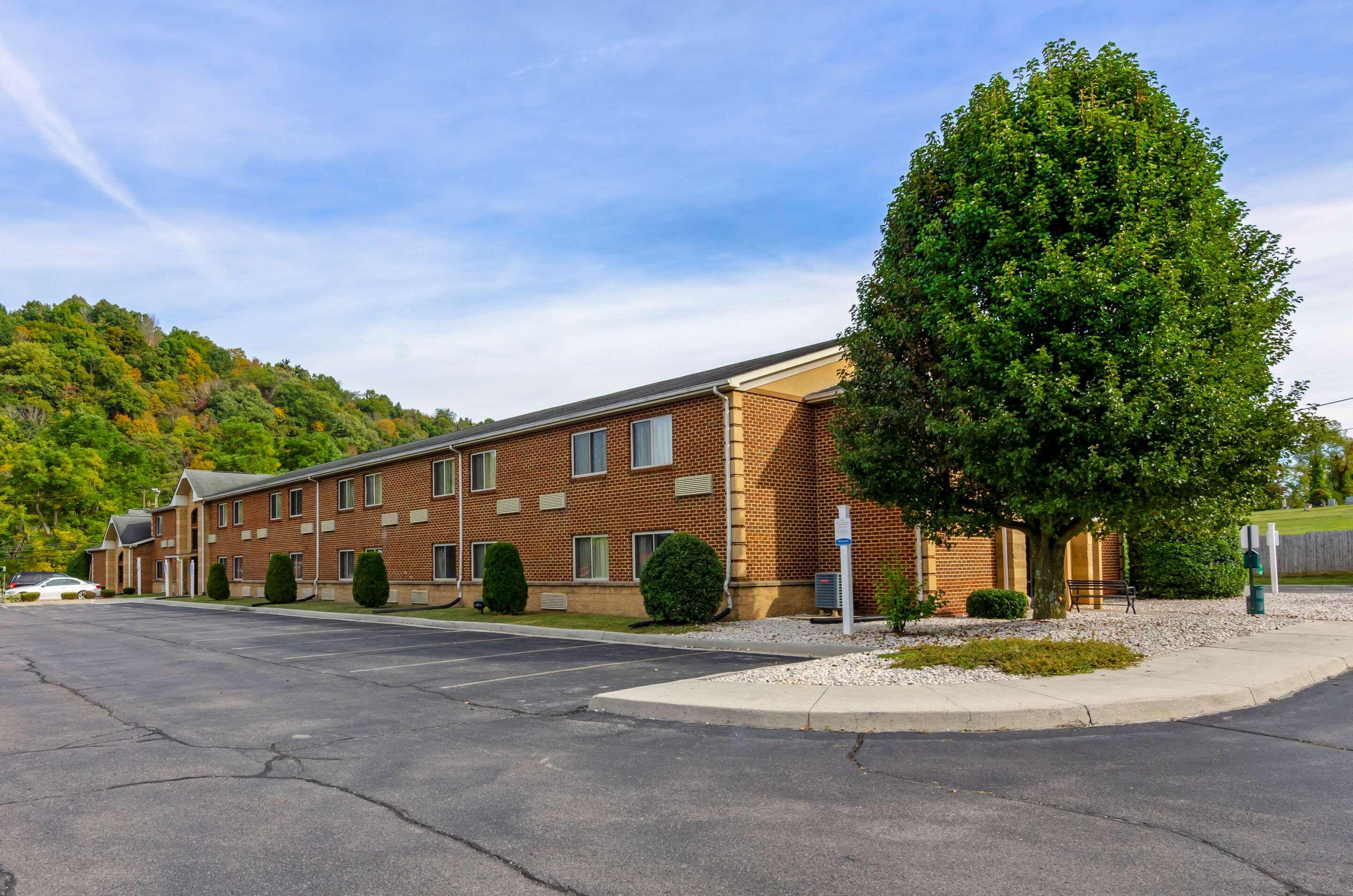 Comfort Inn Atkins-Marion I-81 Экстерьер фото