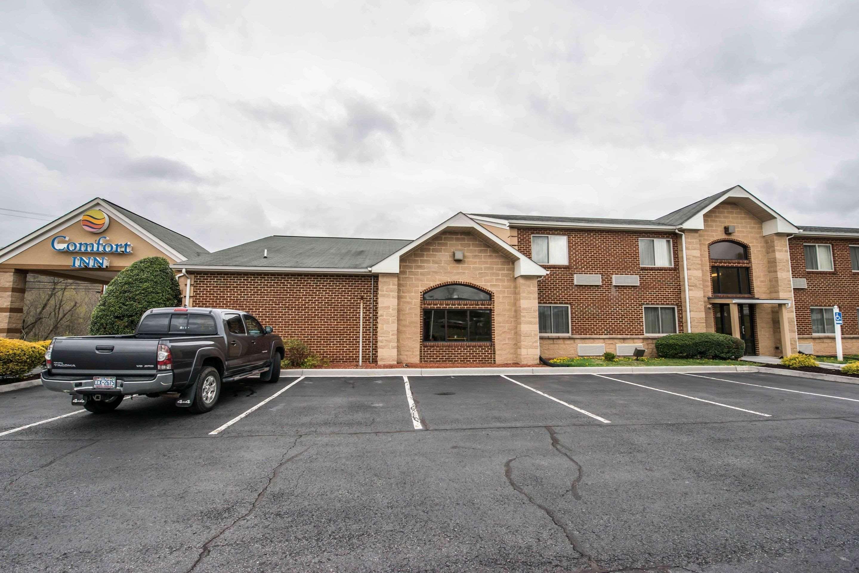 Comfort Inn Atkins-Marion I-81 Экстерьер фото