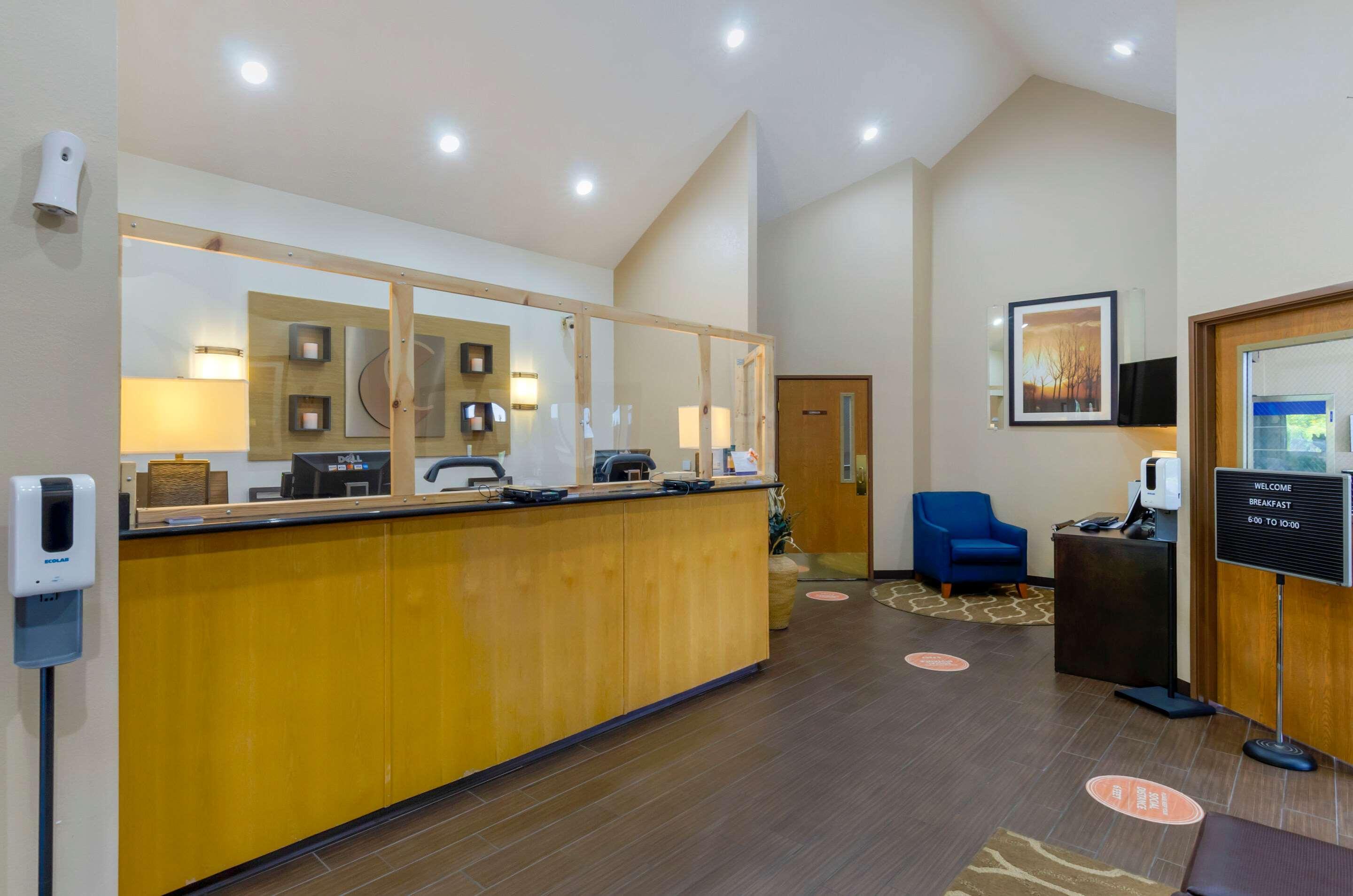 Comfort Inn Atkins-Marion I-81 Экстерьер фото
